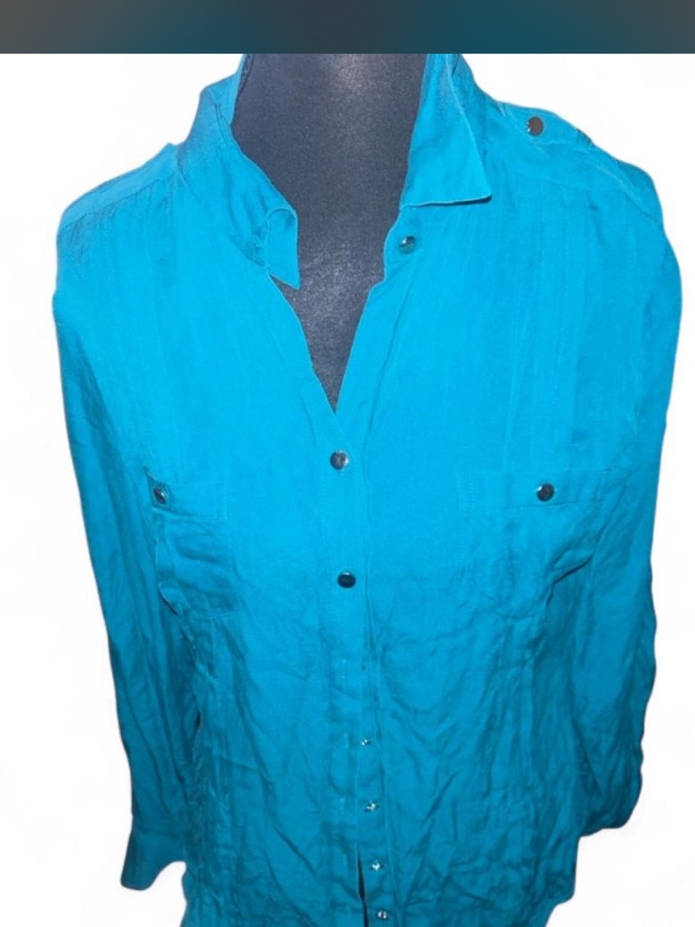 White House Black Market 100% silk Turquoise Button-Down Shirt